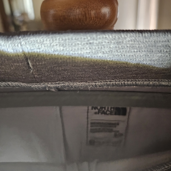 The North Face Track Pants - Picture 6 of 6